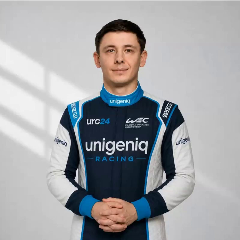 Сергей Конуркин в гоночном комбинезоне URC24 — спикер URC24