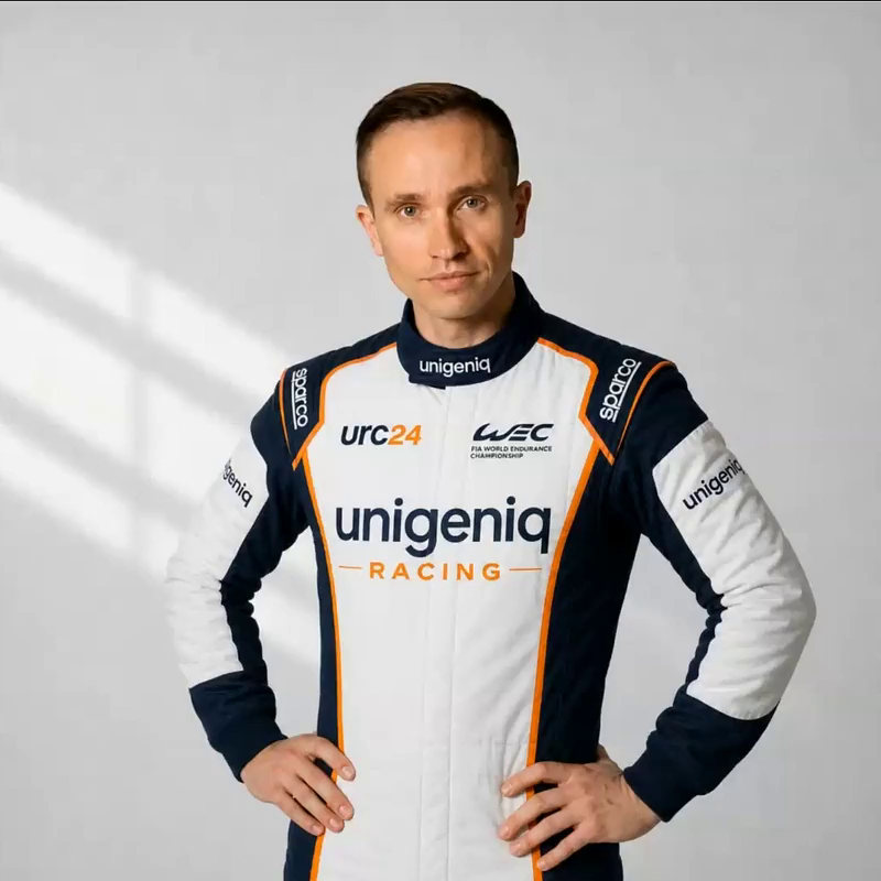 Дмитрий Юдин в гоночном комбинезоне URC24 — спикер URC24